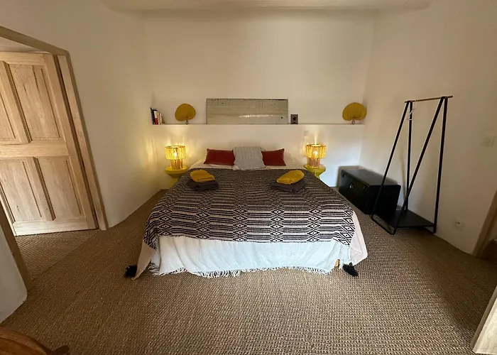 Villa Maison Provencale-piscine-jardin Cloture-8 Pers *